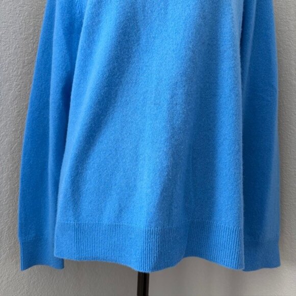 TAHARI 100% Cashmere Blue V Neck Sweater XL - Picture 8 of 9